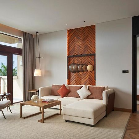 Отель Grand Hyatt Shenzhou Peninsula Ваньнин Экстерьер фото